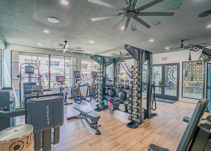 Game Day Retreat Pool Gym & Westgate Getaway Glendale