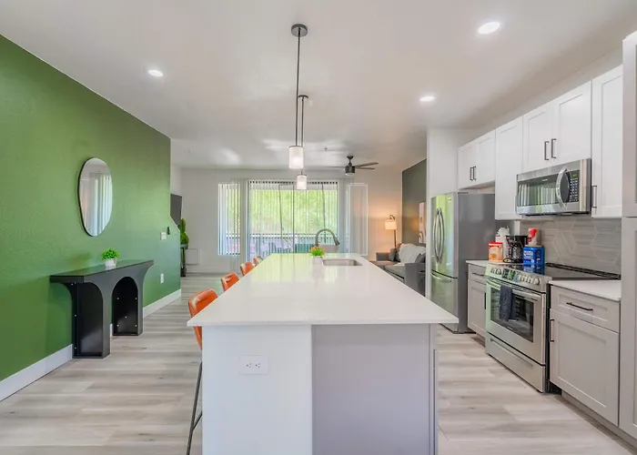 Game Day Retreat Pool Gym & Westgate Getaway * Glendale
