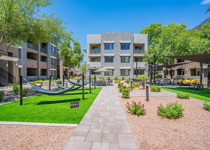 Game Day Retreat Pool Gym & Westgate Getaway * Glendale